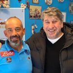 Spalletti-Giuntoli: l’artista Mangone celebra l’abbraccio che significava “addio”